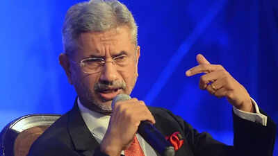 S Jaishankar Security: External Affairs Minister’s Protection Upgraded with Bulletproof Vehicle Amid India-Pakistan Tensions | Delhi News 121152299.jpg
