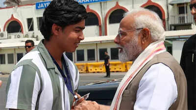 PM Modi Meets Teen Sensation Vaibhav Suryavanshi at Patna Airport | Cricket News 121512497.jpg