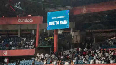 1747505056 rcb vs kkr.jpg
