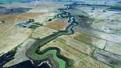 A river runs through ups parched jalaun again.jpg
