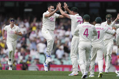 Australia india cricket.jpg