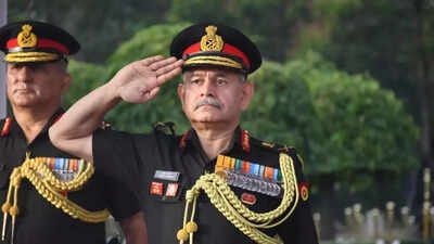General upendra dwivedi.jpg