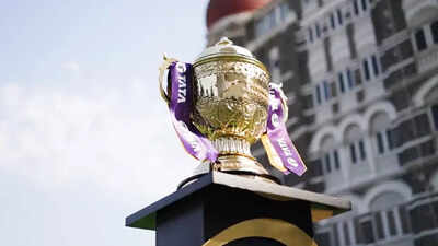 Ipl trophy.jpg