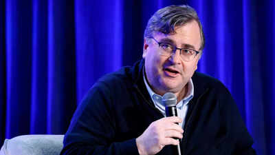 Linkedin co founder slams trump administration for stopping student visa interviews completely forgo.jpeg