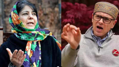 Mehbooba mufti and omar abdullah .jpg