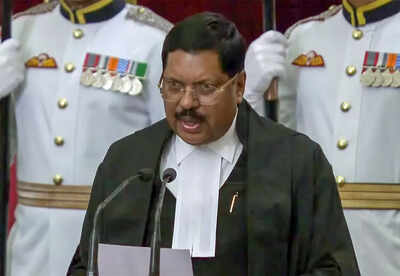 New delhi may 14 ani justice bhushan ramkrishna gavai takes oath as 52nd chi .jpg
