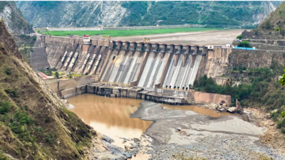 Salal dam on the chenab river in reasi district .jpg