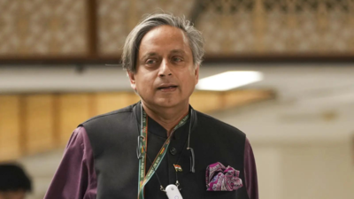 Shashi tharoor.jpg