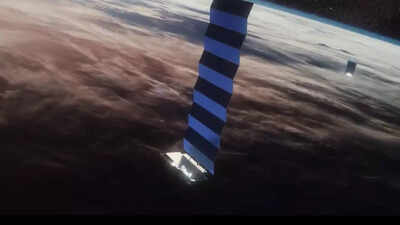 Solar storms are killing spacexs starlink satellites and making them re enter earth sooner says nasa.jpeg