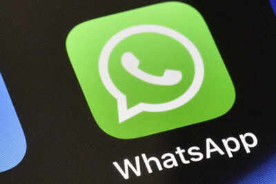 Iran asks its people to delete whatsapp from their devices.jpg