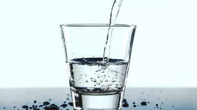 Is water actually wet scientists reveal the answer.jpg