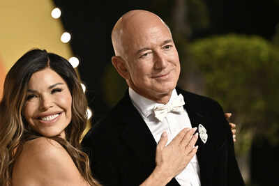 Jeff bezos lauren sanchez wedding.jpg