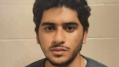 Muhammad shahzeb khan entered canada from pakistan on a student visa in 2023 .jpg