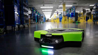 Amazon robot.jpg