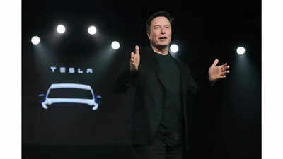 Elon musk says valuation of 20 trillion for tesla is possible but .jpg