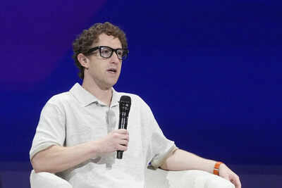 Meta ceo mark zuckerberg expected to testify in 8 billion facebook privacy lawsuit.jpg