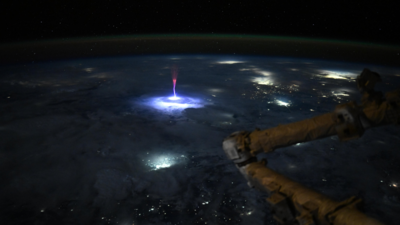 Axiom 32.jpg