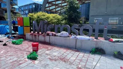 18 arrested at microsoft employee protest over companys israel contracts read statement from police.jpeg