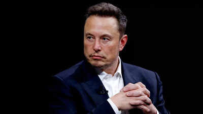 Elon musk just got 29 billion from tesla the company he founded himself heres why.jpg