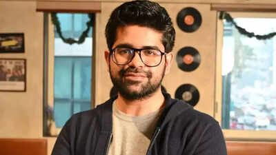 Perplexity ceo aravind srinivas warns that ai can now wipe out two white collar roles with just one.jpeg