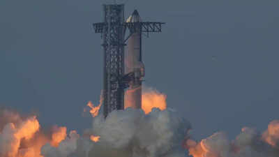 Spacexs starship releases first batch of mock satellites in orbit what is starlinks deployment syste.jpeg