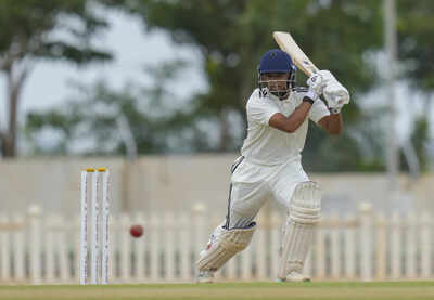 Duleep trophy 2025 central zone vs north east zone.jpg