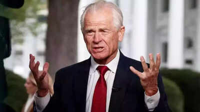 1757387325 peter navarro.jpg