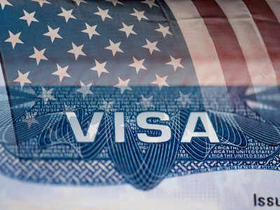 1757571119 us visa.jpg