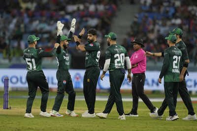 1758759147 emirates asia cup cricket.jpg