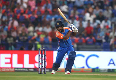 1759029690 india v oman asia cup.jpg