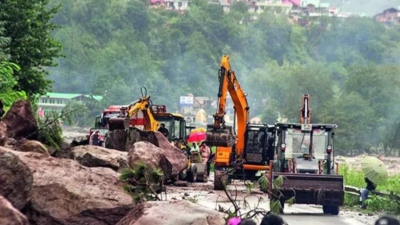 A view of the debris following a landslide near the gaiman bridge on the kullu manali highway as ear.png