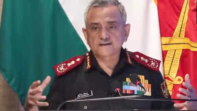 Cds general anil chauhan on drdo.jpg