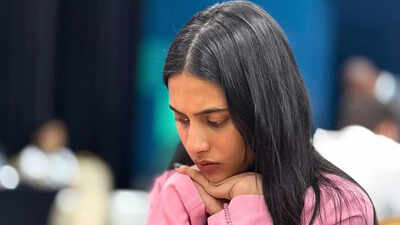 Divya deshmukh fide photo 1.jpg