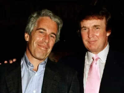 Donald trump and jeffrey epstein.jpg