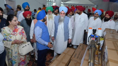 Flood relief warehouse established in amritsar.jpg