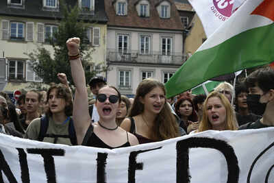 France block everything.jpg