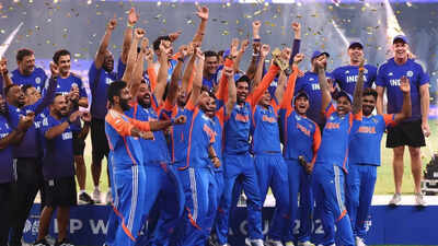 India asia cup trophy getty image.jpg