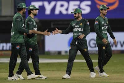 India dominates rival pakistan at asia cup wins by seven wickets.jpg