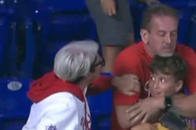 Lincoln and his father.jpg