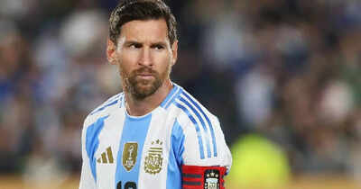 Lionel messi retirement fb.jpg