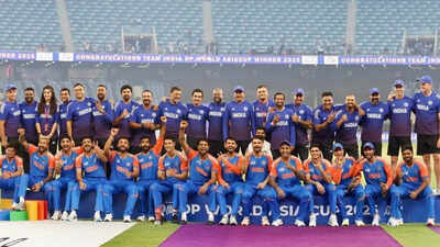 1759969673 team india.jpg
