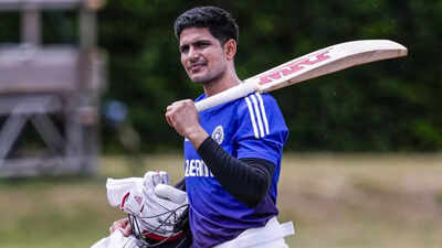 1759972034 shubman gill.jpg