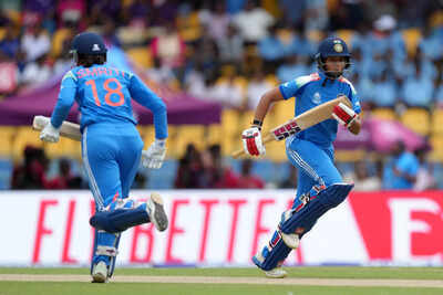 1759983686 team india.jpg