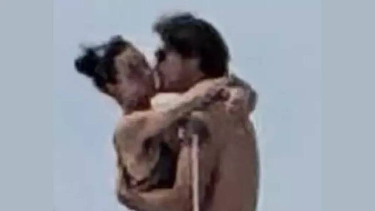 1760333197 justin trudeau and katy perry.jpg