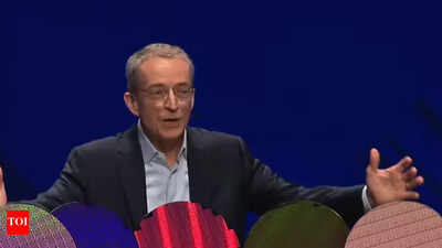 1760452012 intel39s fired ceo pat gelsinger.jpg