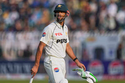 1761330192 pakistan south africa cricket.jpg