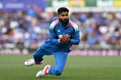 1761375380 australia v india odi series game 3.jpg
