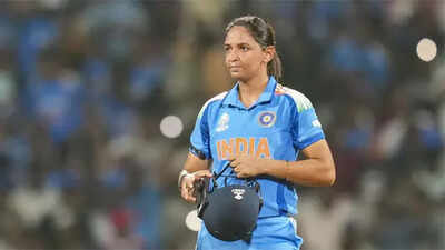 1761882865 harmanpreet kaur.jpg