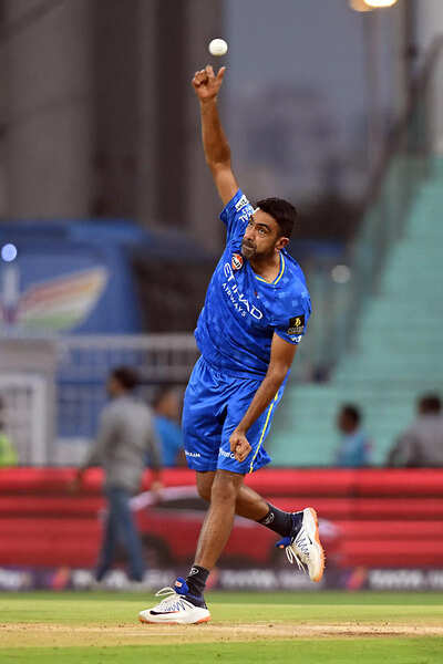 2025 ipl lucknow super giants v chennai super kings.jpg