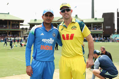 Australia v india odi series game 3.jpg
